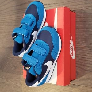 Nike MD Valiant Toddler Sneakers Shoe 10c Little Kids